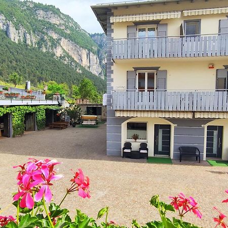 Apartments Giovannini ファーイ・デッラ・パガネッラ エクステリア 写真